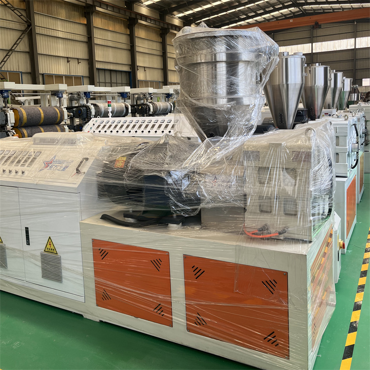 Curtain Making Machine with Single-Screw Gearbox Motor for PVC Soft Glass Door Production Line
