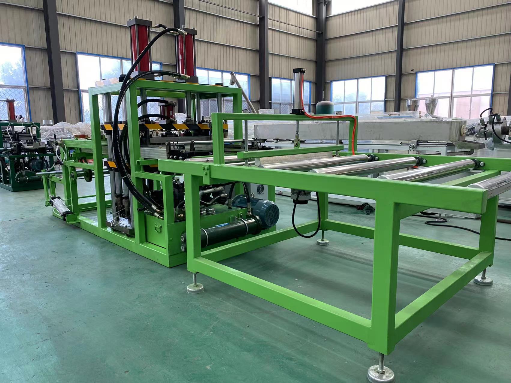 PET Plastic Machine with PE Root Controller Equipment Featuring Motor as Core Component