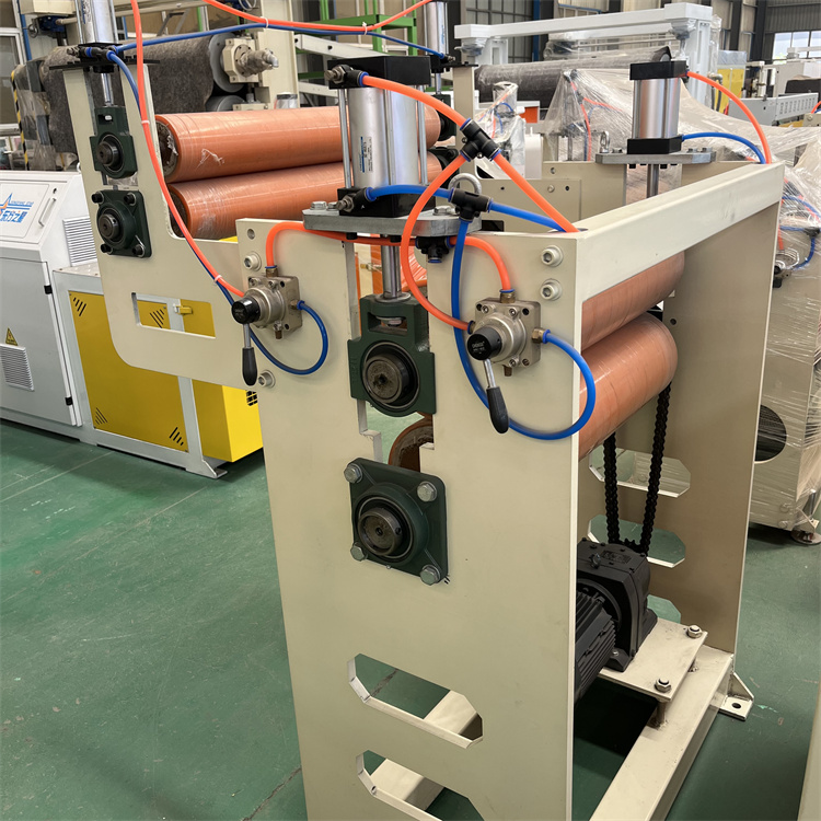 Curtain Making Machine with Single-Screw Gearbox Motor for PVC Soft Glass Door Production Line