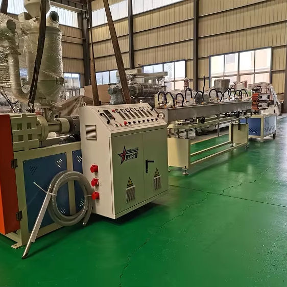 PE Covered Plastic Extruders State-of-the-Art Pipe Making Machine